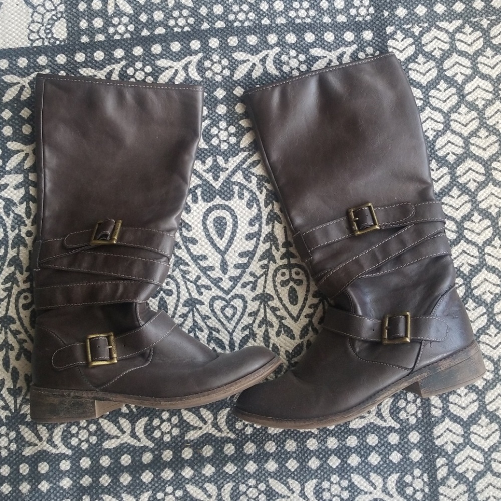 Brown boots